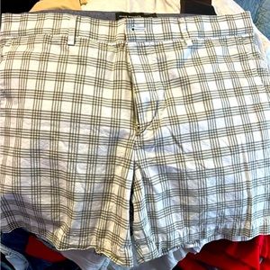 Plaid bonobo shorts. Club Monaco, Jax fit